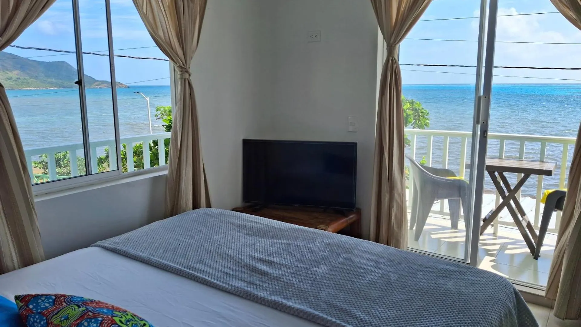 Bahia Rocky Point Apartment 0*,